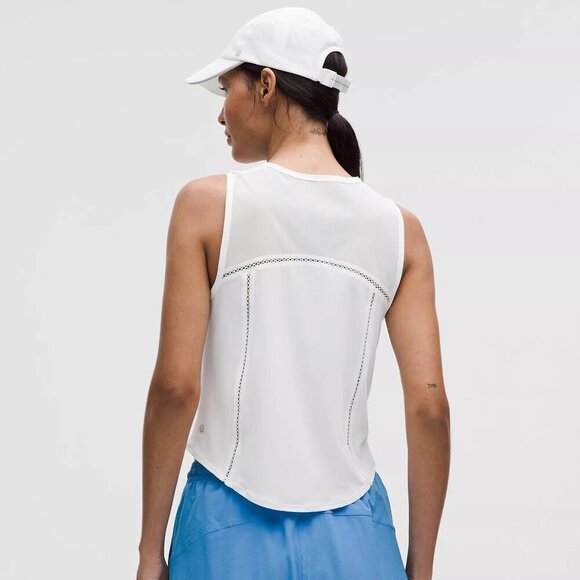 Sculpt Cropped Tank Top (Lace Trim) - White - Picture 3 of 4